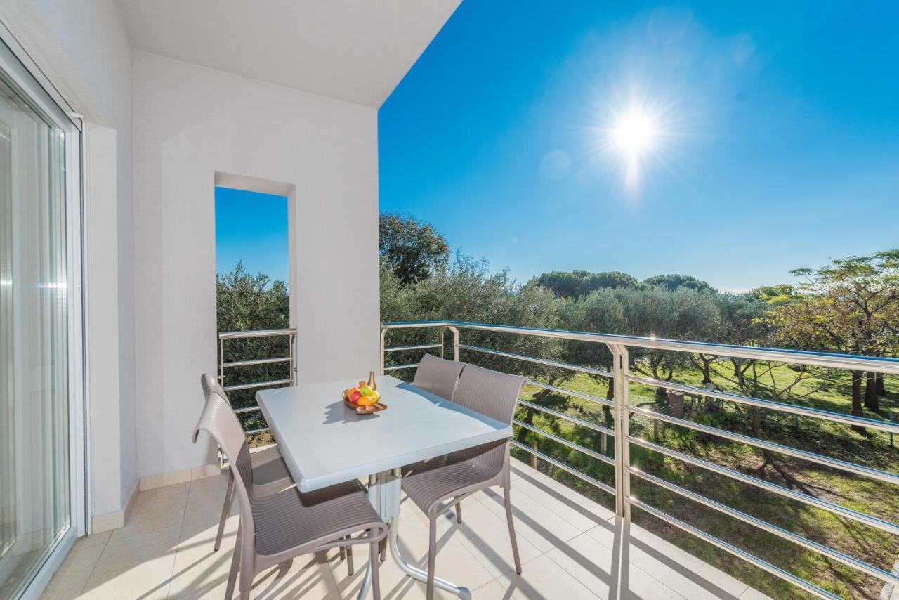 Villa Amfora - First Row By The Sea Bibinje Exterior photo
